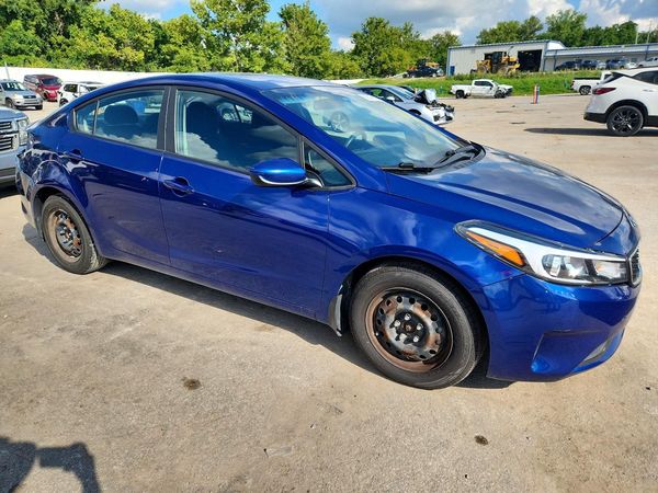 2017 KIA FORTE LX Base