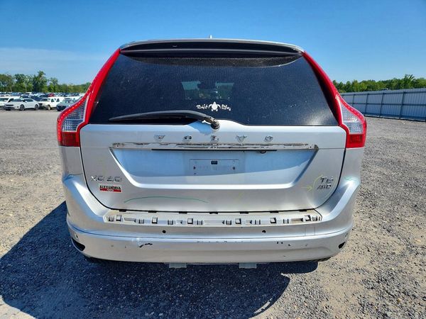 2016 VOLVO XC60