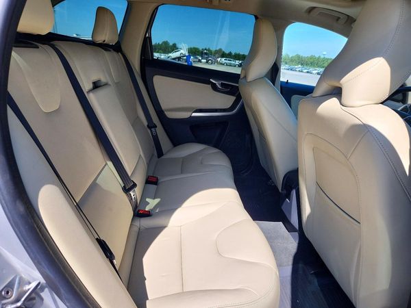 2016 VOLVO XC60