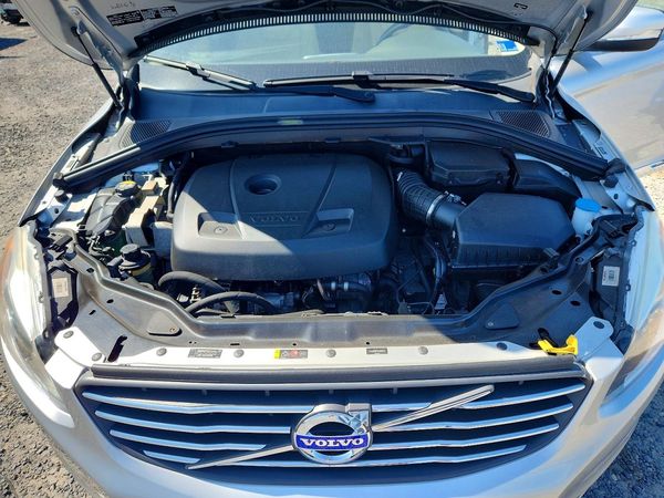 2016 VOLVO XC60