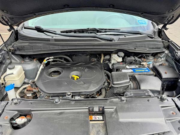2015 HYUNDAI TUCSON GL (Middle-Low)