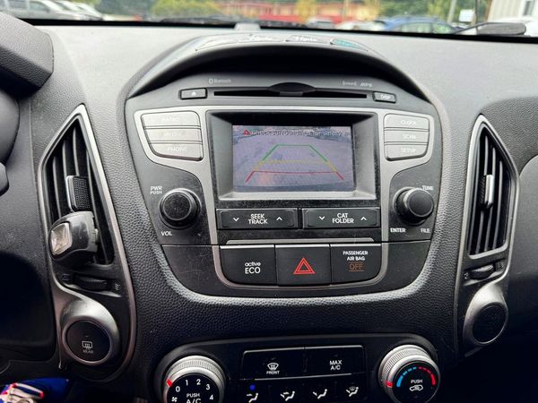 2015 HYUNDAI TUCSON GL (Middle-Low)