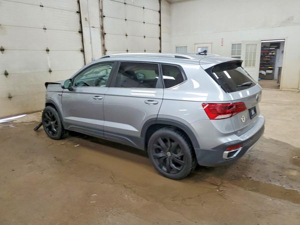 2022 VOLKSWAGEN TAOS