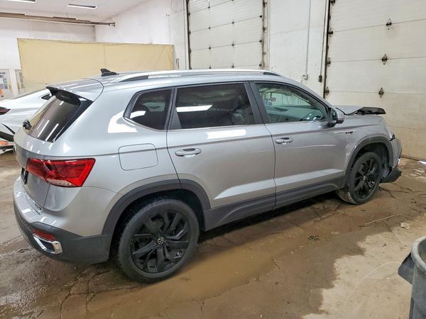 2022 VOLKSWAGEN TAOS