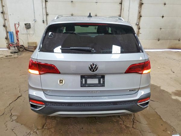 2022 VOLKSWAGEN TAOS
