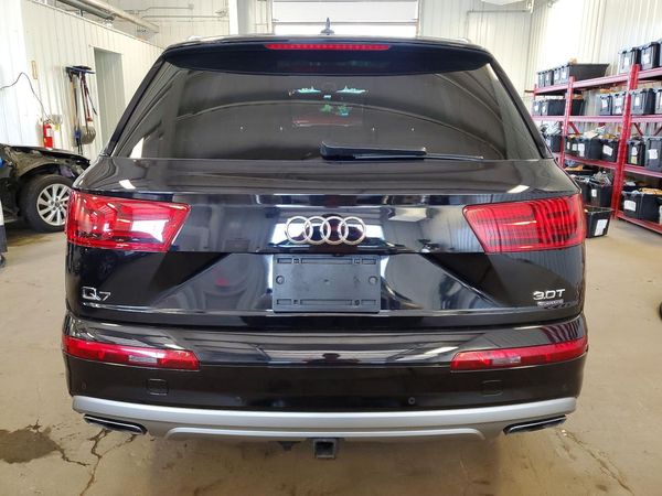 2018 AUDI Q7 quattro Premium Plus