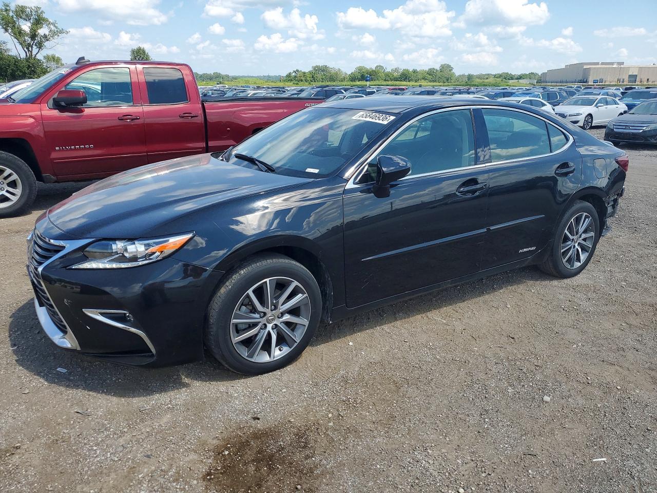 2017 LEXUS ES 300h