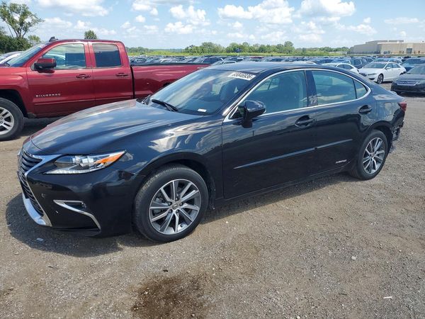 2017 LEXUS ES 300h