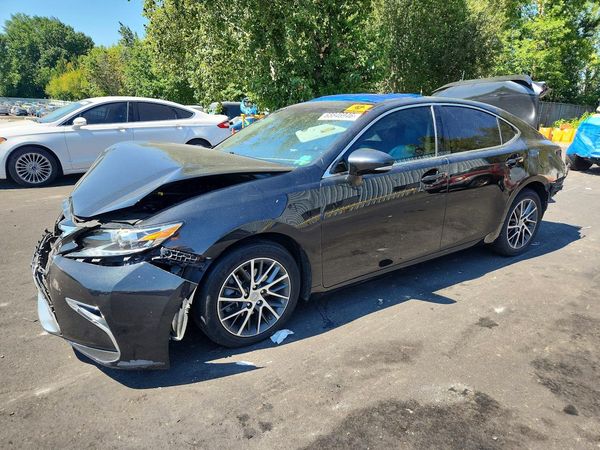 2017 LEXUS ES