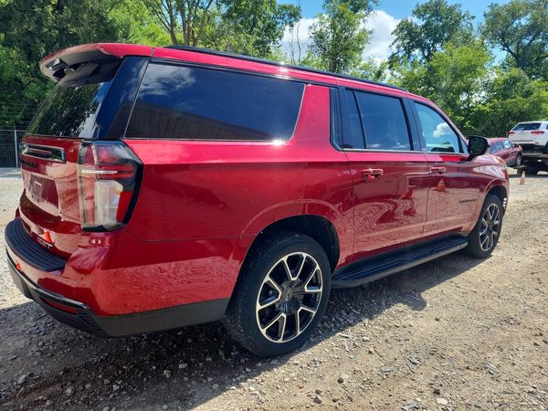 2021 CHEVROLET SUBURBAN RST