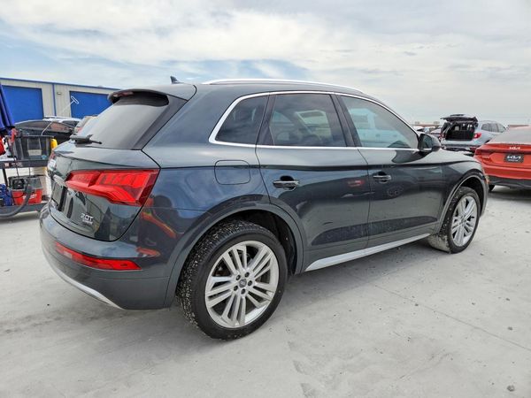 2018 AUDI Q5 quattro Prestige