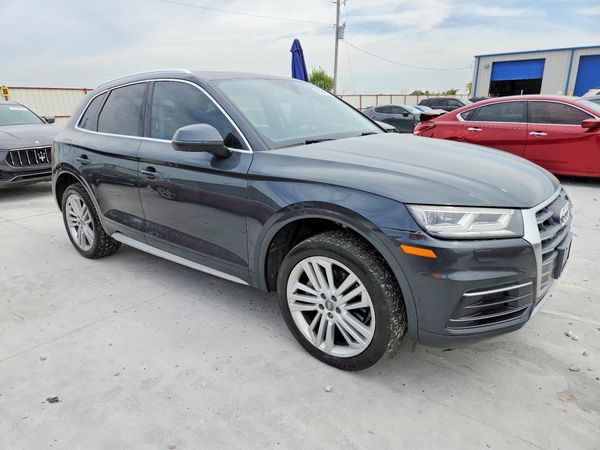 2018 AUDI Q5 quattro Prestige