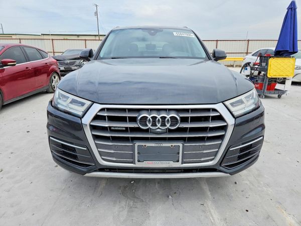 2018 AUDI Q5 quattro Prestige