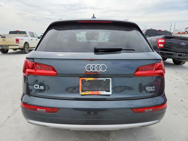 2018 AUDI Q5 quattro Prestige