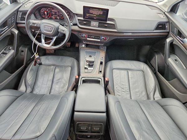 2018 AUDI Q5 quattro Prestige