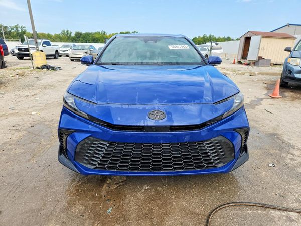 2025 TOYOTA CAMRY