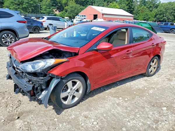 2013 HYUNDAI ELANTRA