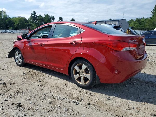 2013 HYUNDAI ELANTRA