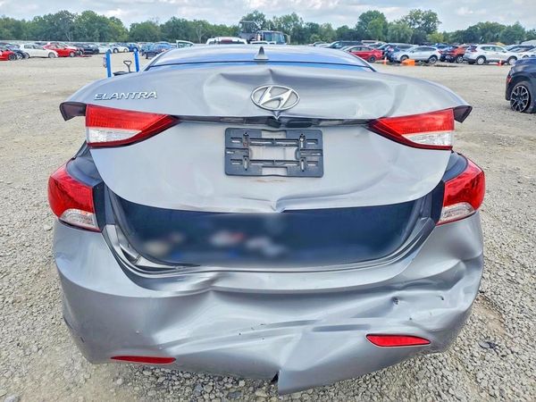 2013 HYUNDAI ELANTRA