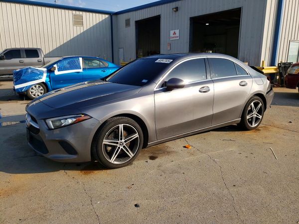 2019 MERCEDES-BENZ A220