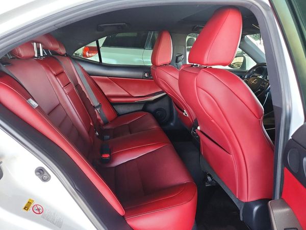 2016 LEXUS IS 350