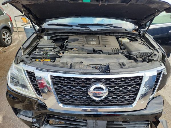 2019 NISSAN ARMADA — Engine bay