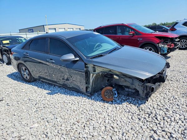 2024 HYUNDAI ELANTRA SE — Passenger 3/4