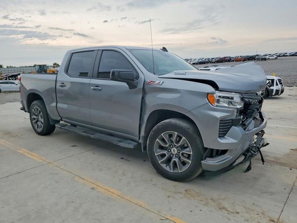 2023 CHEVROLET SILVERADO RST