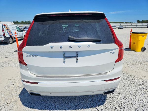 2020 VOLVO XC90