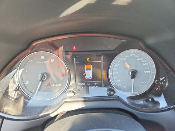 2016 AUDI SQ5 quattro Premium Plus