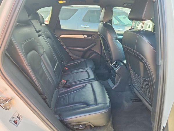 2016 AUDI SQ5 quattro Premium Plus