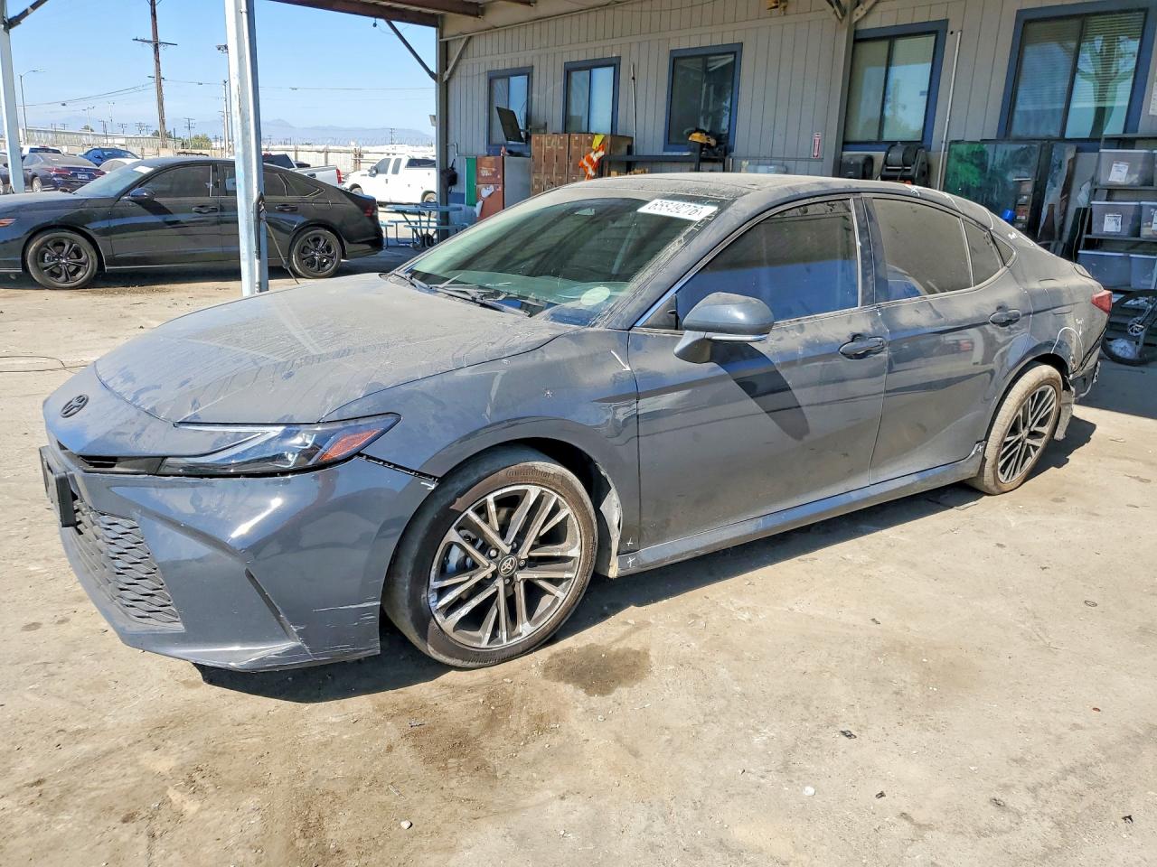 2025 TOYOTA CAMRY