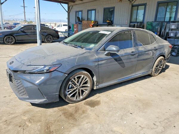 2025 TOYOTA CAMRY