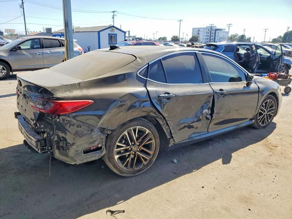 2025 TOYOTA CAMRY