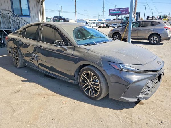2025 TOYOTA CAMRY