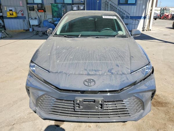 2025 TOYOTA CAMRY