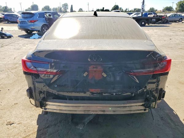 2025 TOYOTA CAMRY