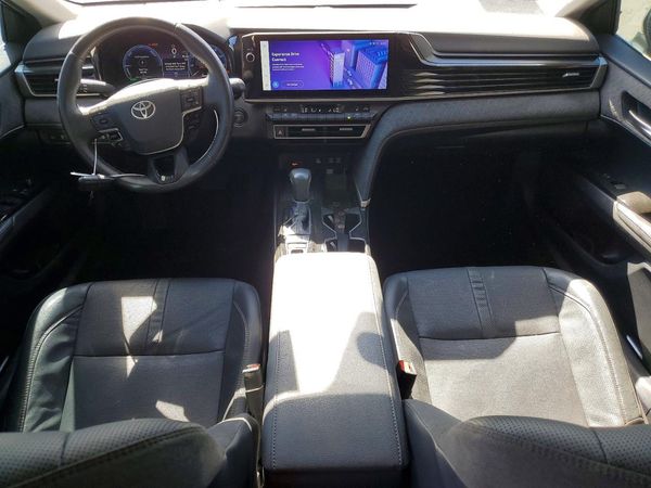 2025 TOYOTA CAMRY