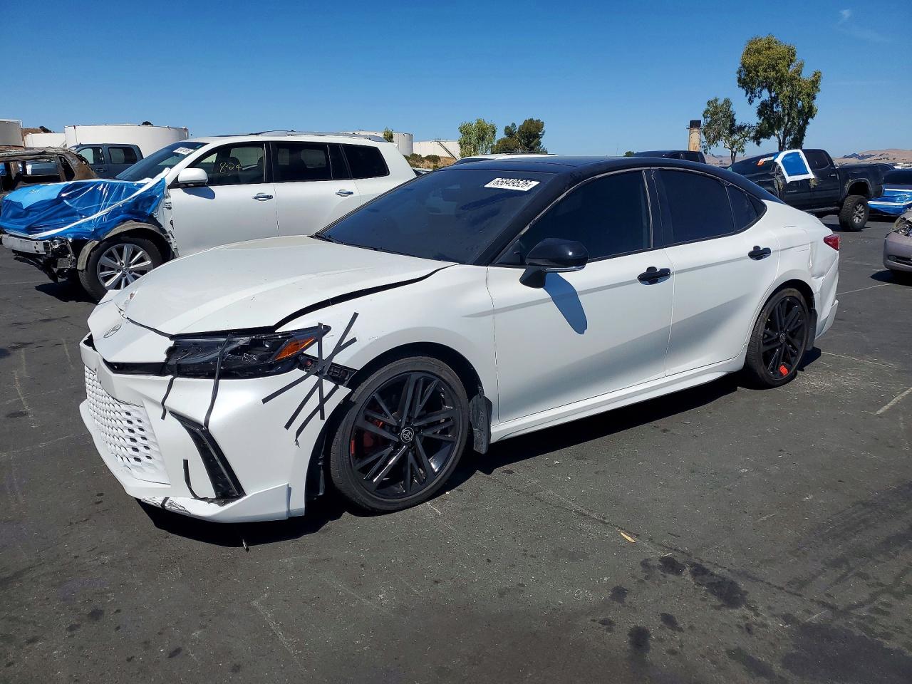 2025 TOYOTA CAMRY