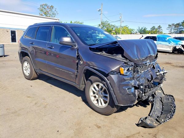 2019 JEEP CHEROKEE Laredo — Passenger 3/4