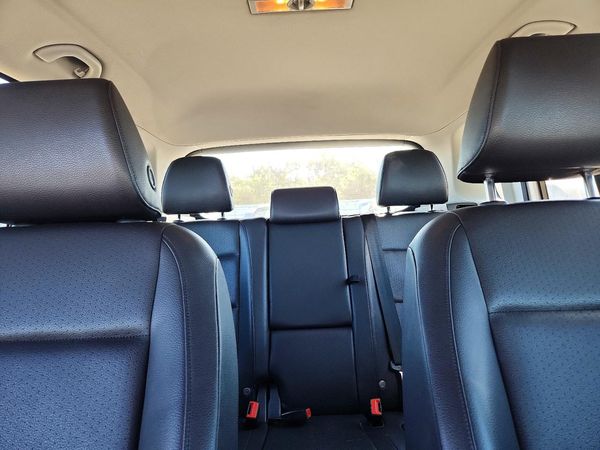 2017 VOLKSWAGEN TIGUAN S, Limited — SUVN