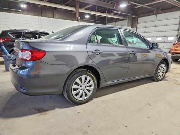 2012 TOYOTA COROLLA
