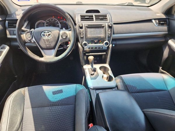 2014 TOYOTA CAMRY