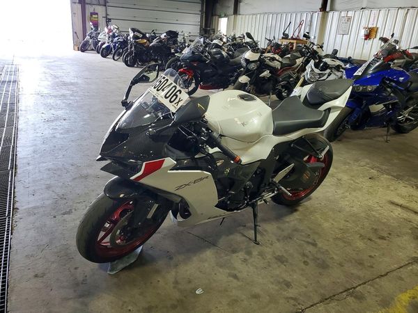 2025 KAWASAKI ZX636