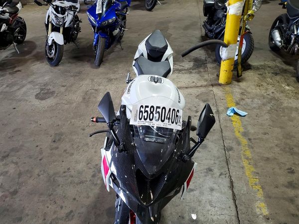 2025 KAWASAKI ZX636