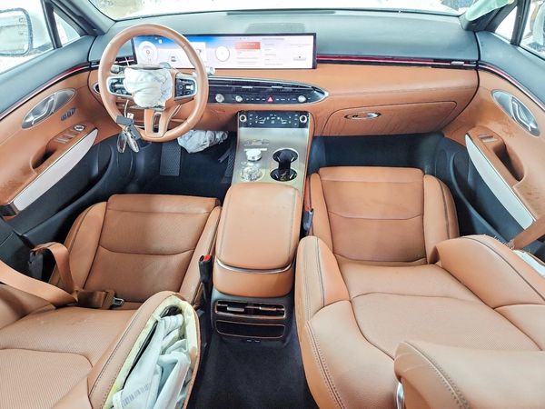 2026 GENESIS GV70
