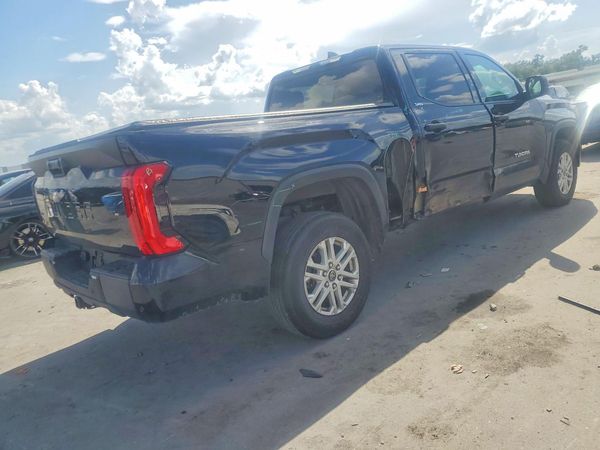 2022 TOYOTA TUNDRA