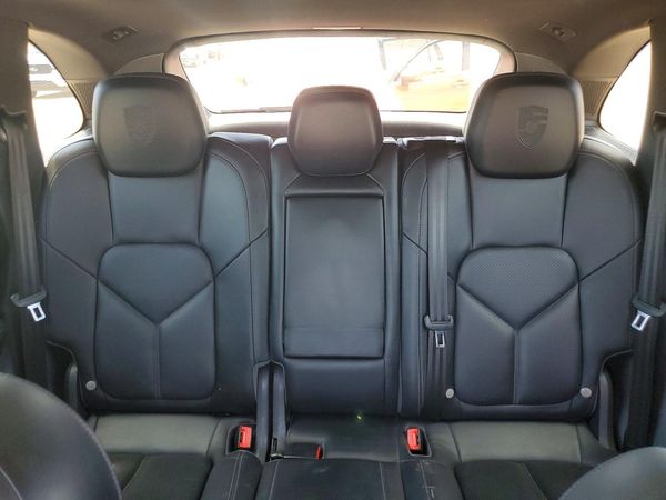 2014 PORSCHE CAYENNE