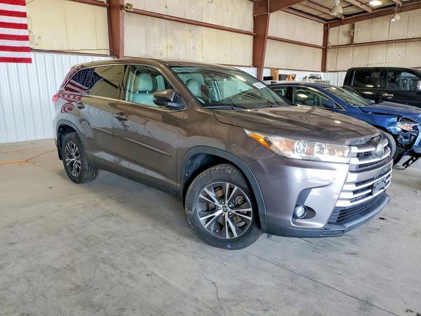 2019 TOYOTA HIGHLANDER