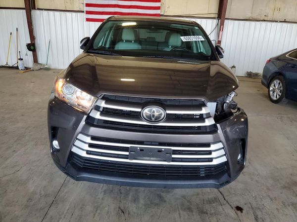 2019 TOYOTA HIGHLANDER